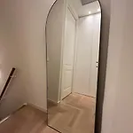 De Angeli\'S Suite
