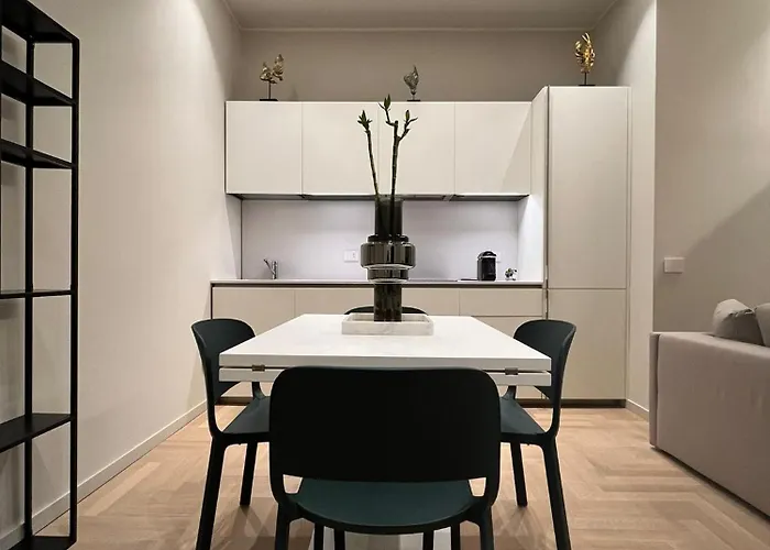 De Angeli\'S Suite